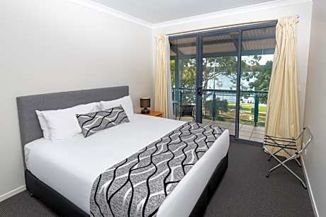 Two bedroom Lake View Apartment