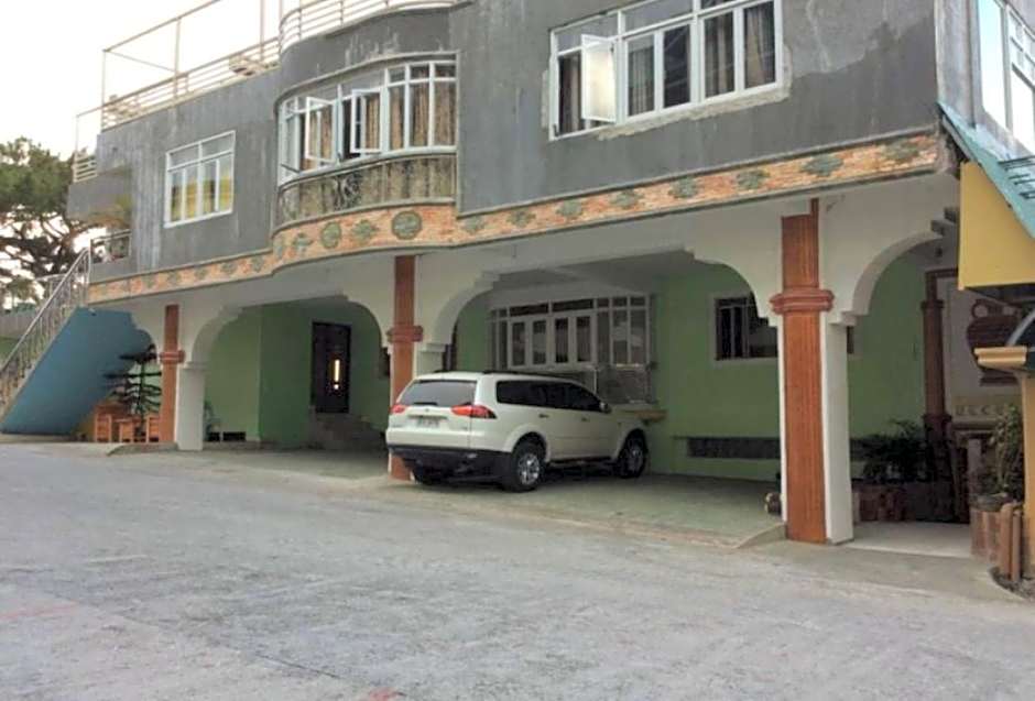 RedDoorz Hostel @ Baguio Tourist Cabin