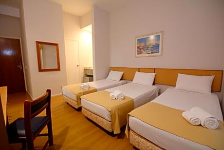 TWIN TRIPLE STANDARD SOLTEIRO