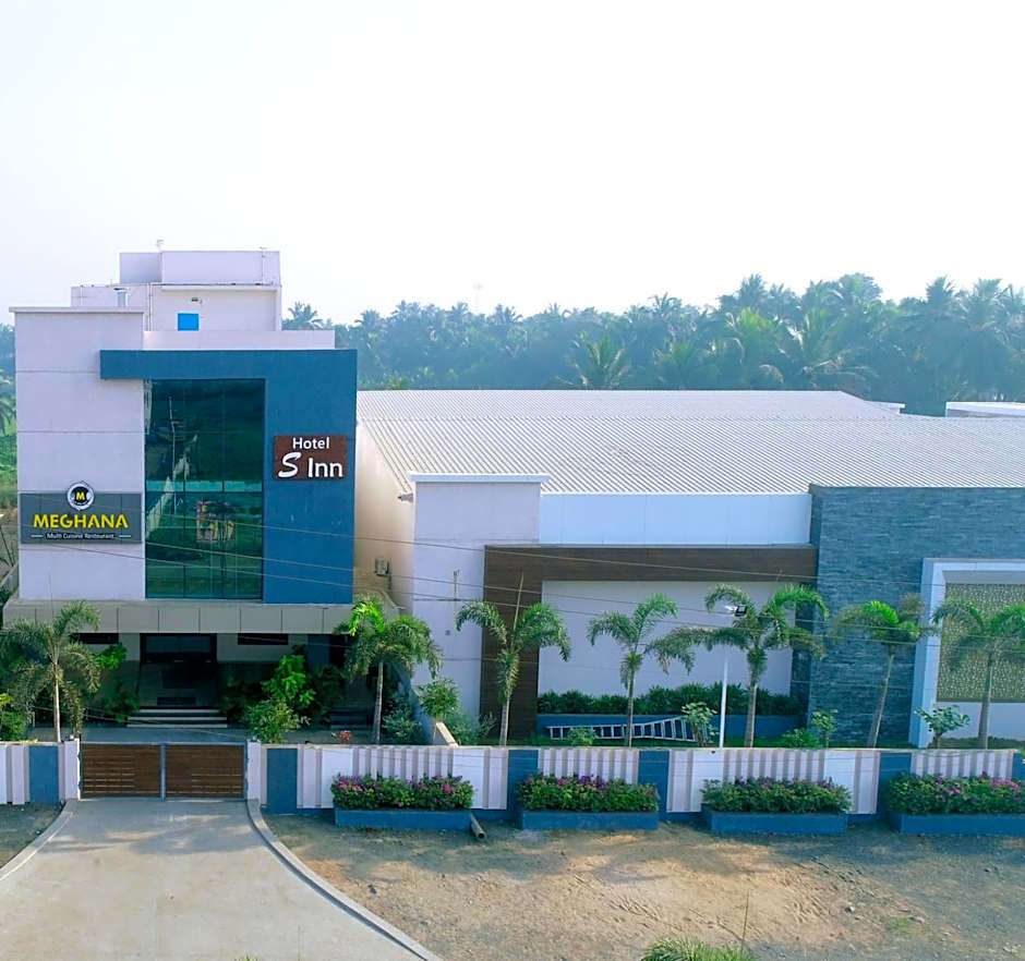 HOTEL S-INN