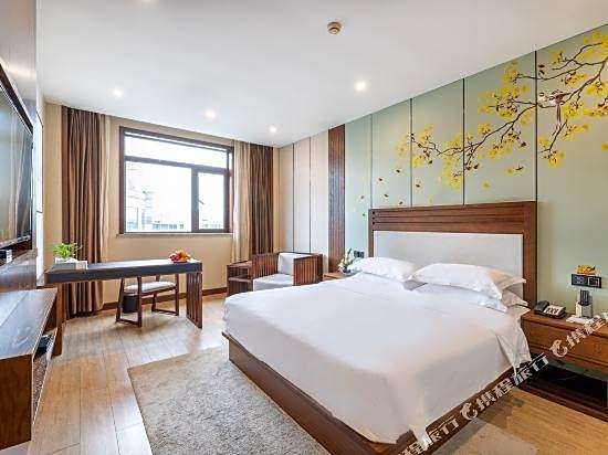 Radisson Blu Hotel (Beilun Huashan Road)
