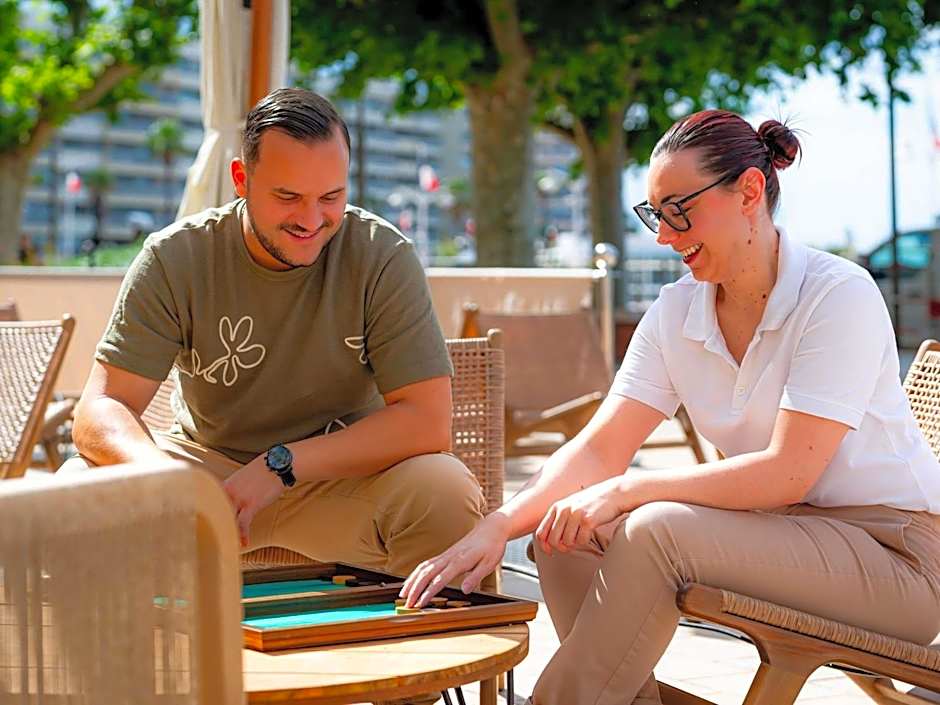 Mercure Saint Raphael Centre PLage