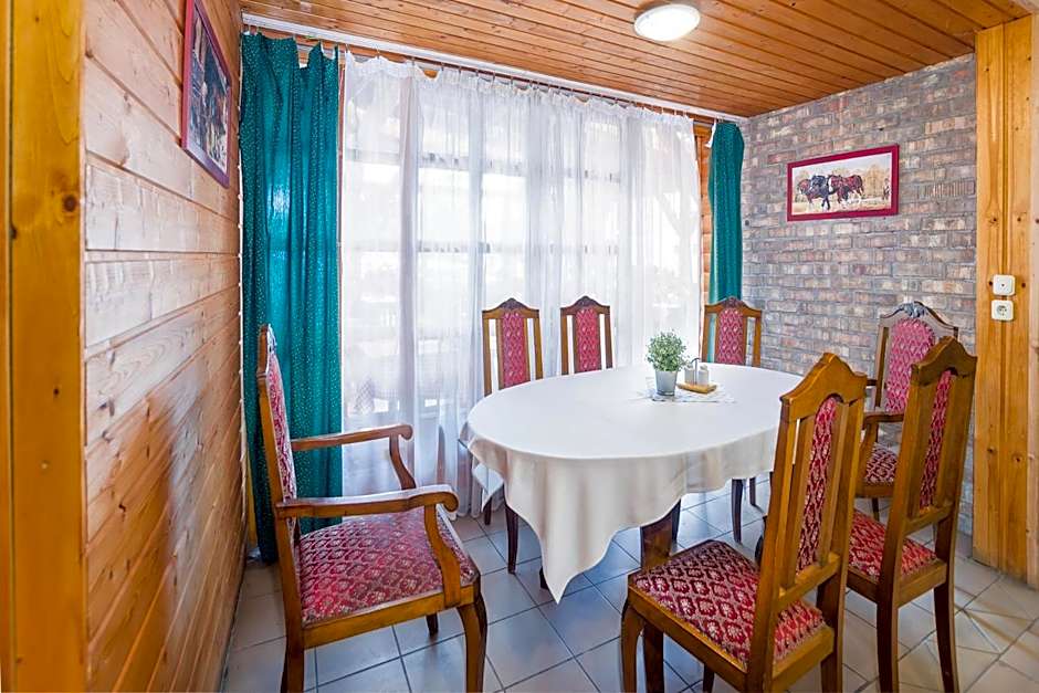 Lipicai Hotel és Étterem