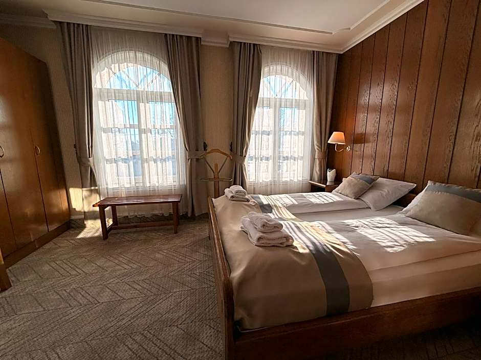 Garni Hotel Lav