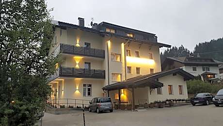 Single Room with Private Bathroom