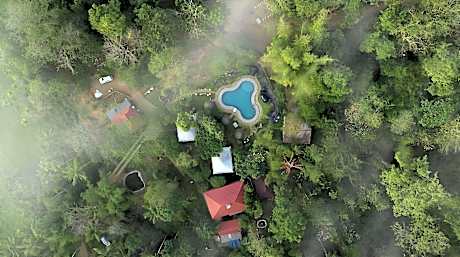 Pugmarks Jungle Lodge