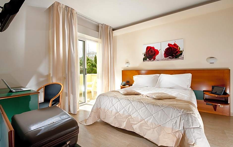 Astoria Suite Hotel