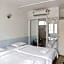 White Lodge Hotel Bangkok