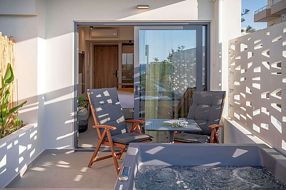 Calla Luxury Seafront Suites