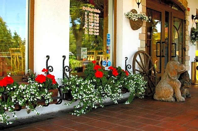 Raganas Ķēķis Hotel