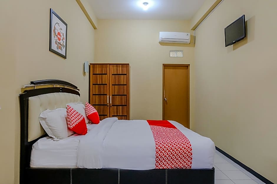 OYO 1342 Uniga Malang Family Residence