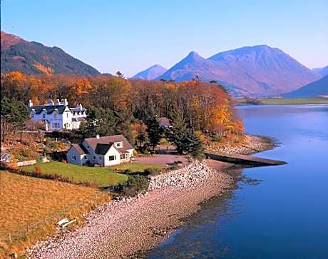 Loch Leven Hotel & Distillery