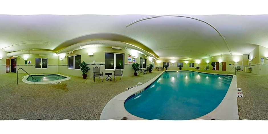 Holiday Inn Express & Suites Logan By IHG