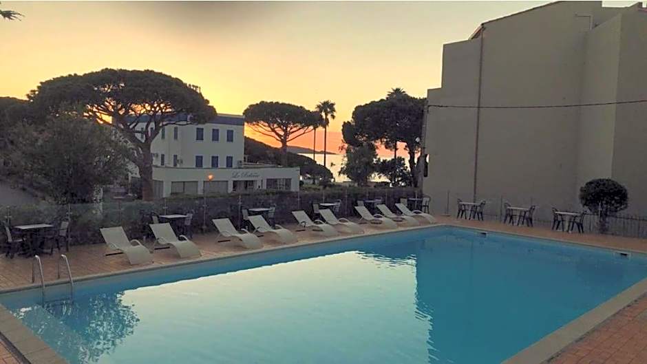 Hotel Madame Mere