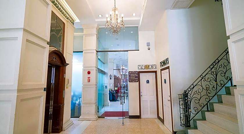 The Ecotel Bangkok Hotel