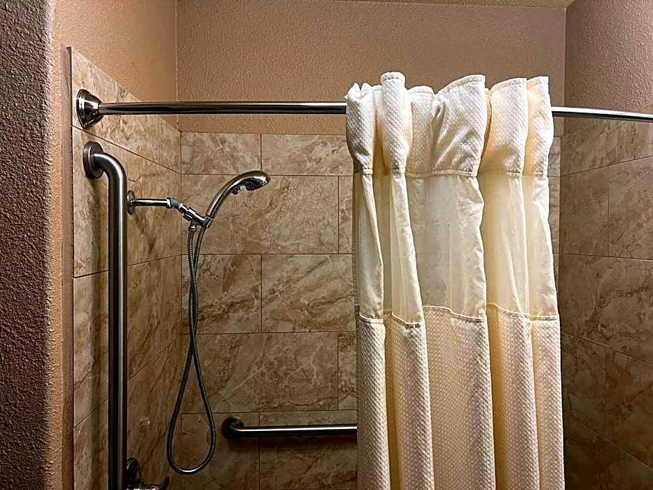 Baymont by Wyndham Cuero