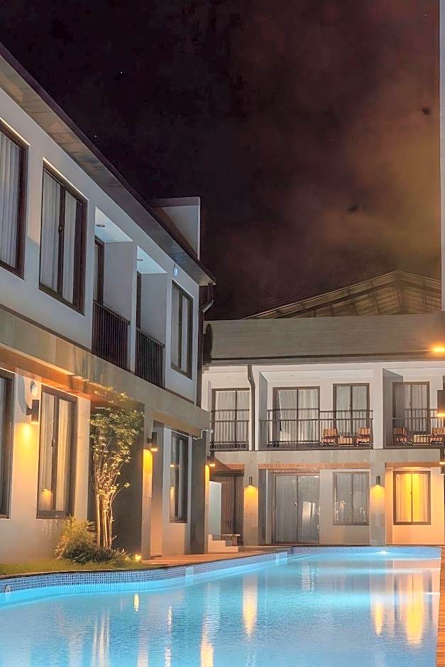 Royal Regantris Trawangan