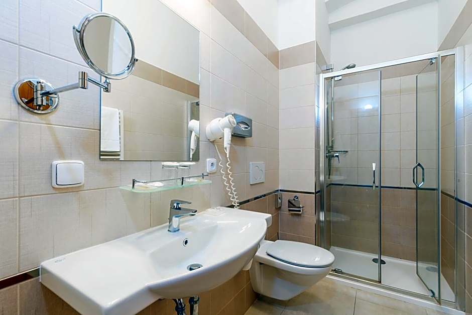 Spa Hotel Anglicky Dvur