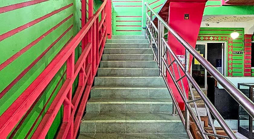 Hotel O Surya HotelNearTaman Anggrek Pkk Watansoppeng