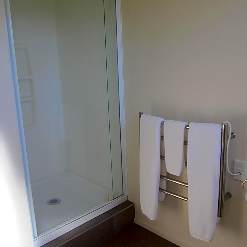 The Hobbit Motorlodge