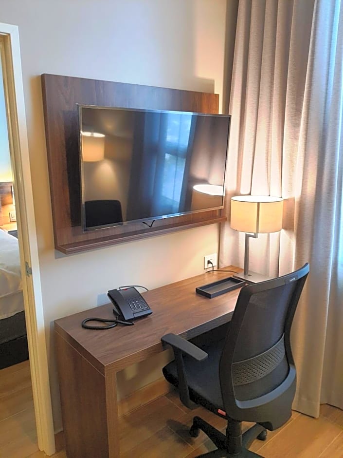 Staybridge Suites Guadalajara Novena By IHG