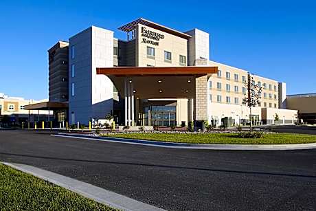 Suite, 2 Queen, Sofa bed