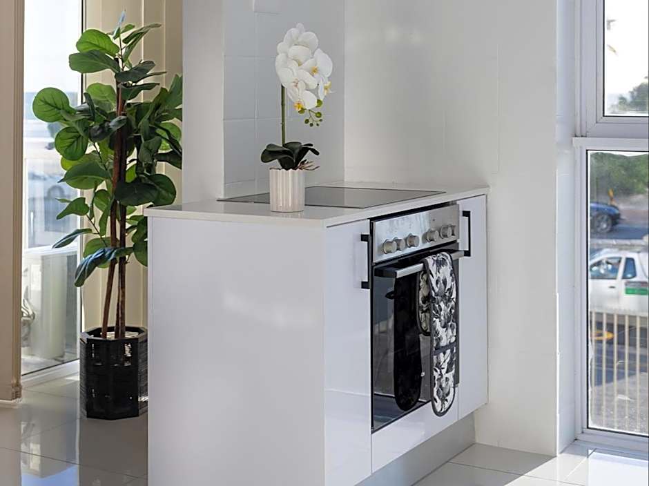 St Tropez Beachfront 101