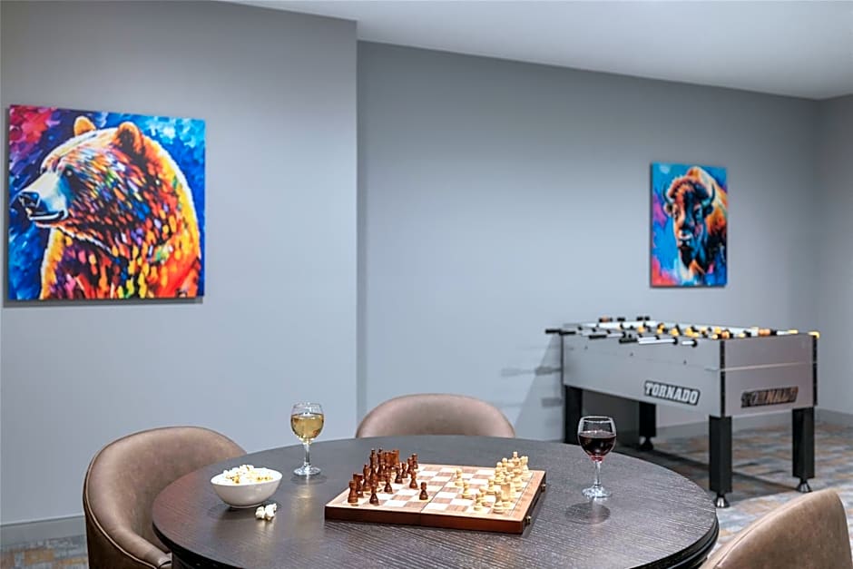 Starlite Yellowstone, Tapestry Collection by Hilton