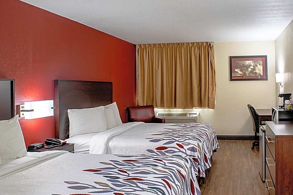 Red Roof Inn & Suites Middletown-Franklin