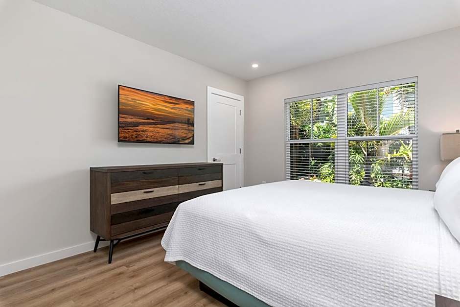 Escape Coastal Resort on Casey Key