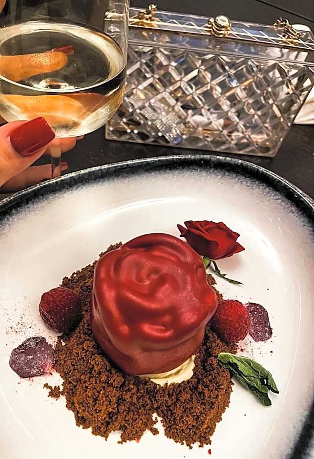 VIZUALIZA Residence Hotel by HMG