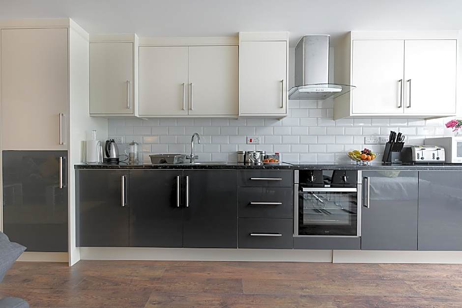 KVM - City Apartments - Contractors - Town Centre by KVM Stays