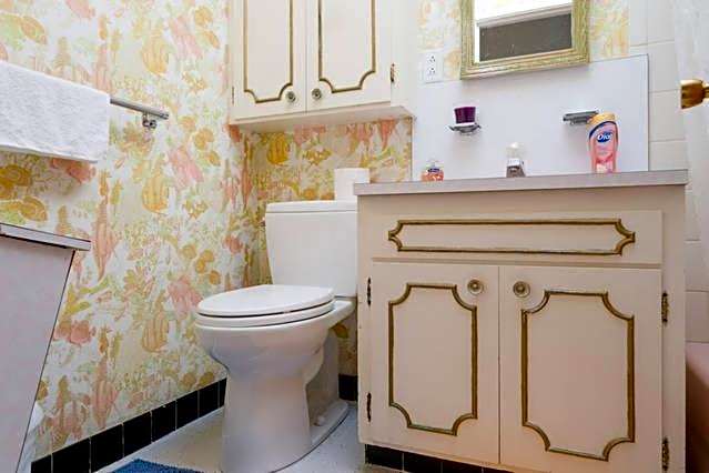 Hostel Style Shared Room