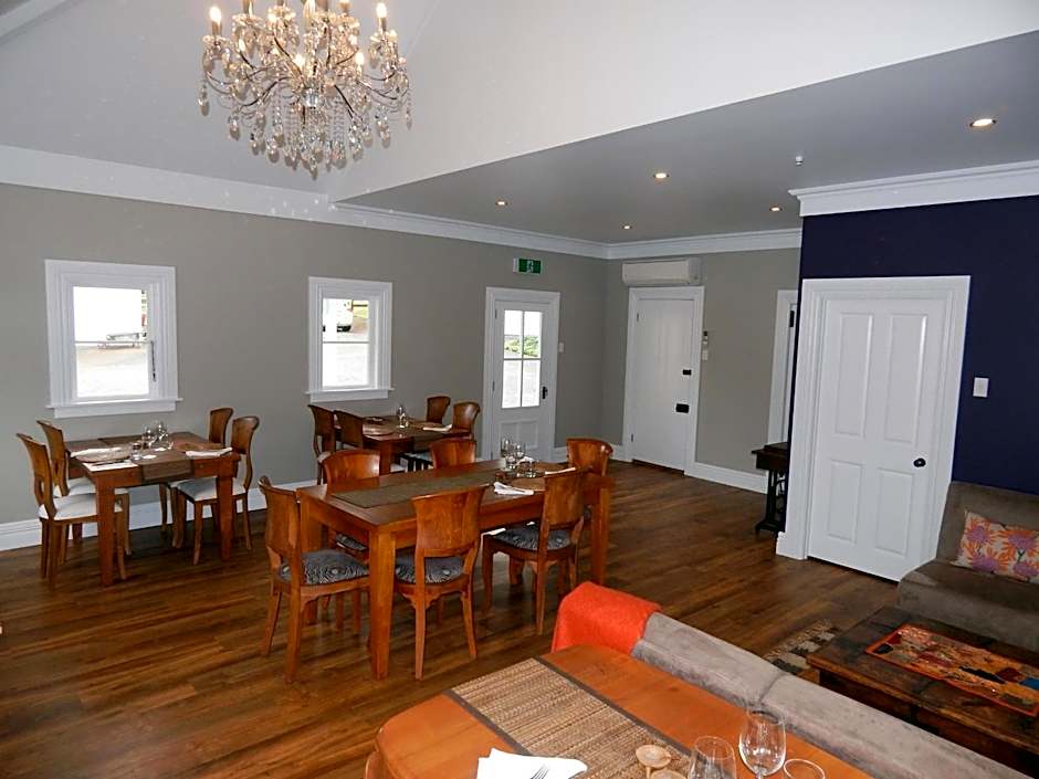 Lupton Lodge