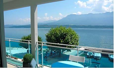 DEPAYSEMENT AU BORD DU LAC