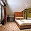 The Commercial Hotel