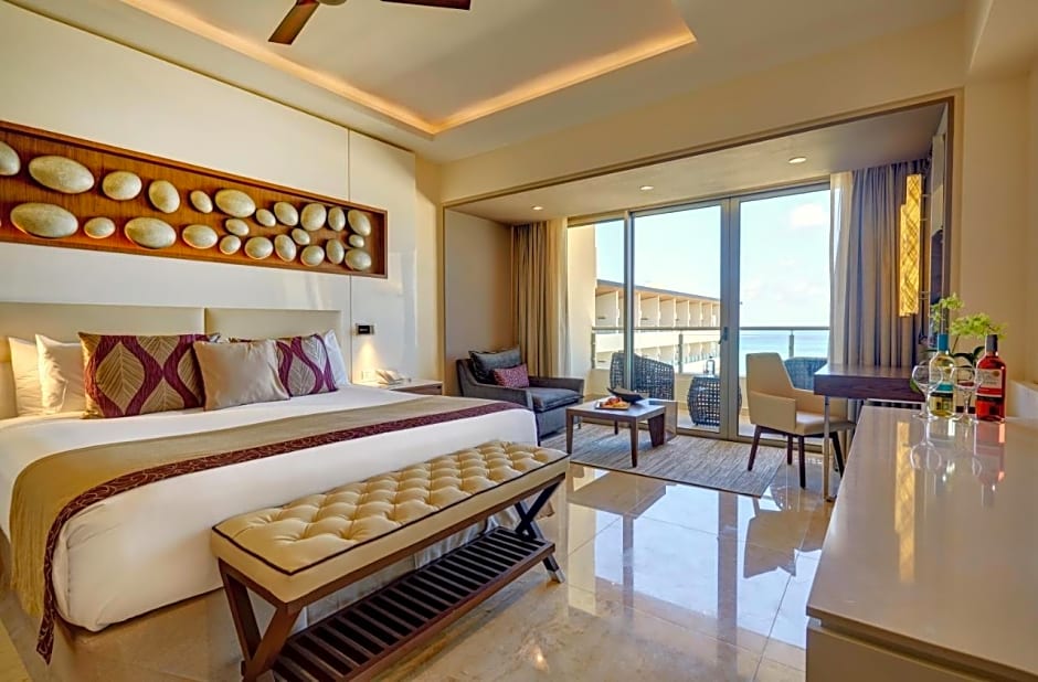 Royalton Blue Waters Autograph All-Inclusive Resor