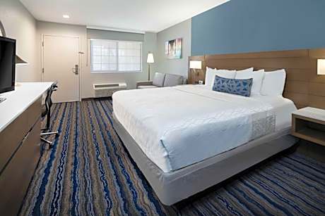 Executive King Room - Non-Smoking