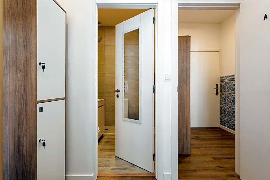 Madalena Hostel e Suites