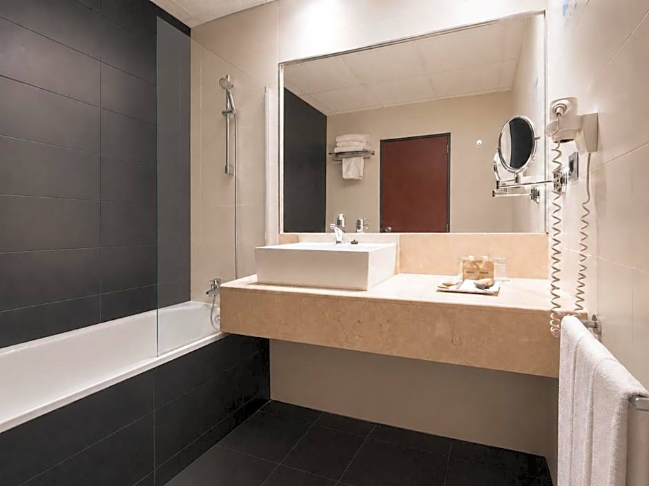Hotel Chamartin The One
