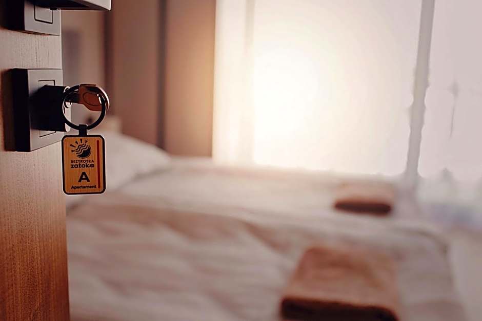 Beztroska Zatoka - ośrodek wypoczynkowy Jacuzzi & Sauna