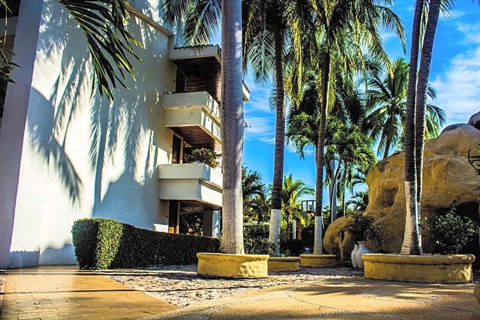 Ixtapa Palace