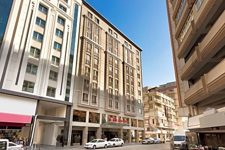 Ramada Hotel & Suites by Wyndham Adana