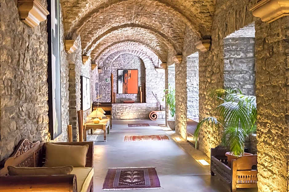 Hotel & Spa Monasterio de Boltana