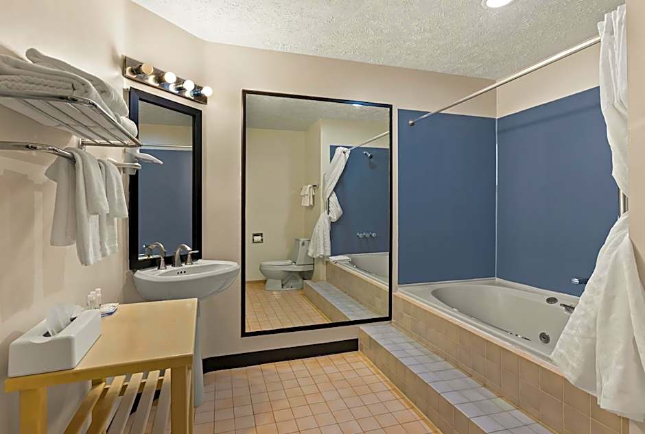 Quality Inn Traverse City