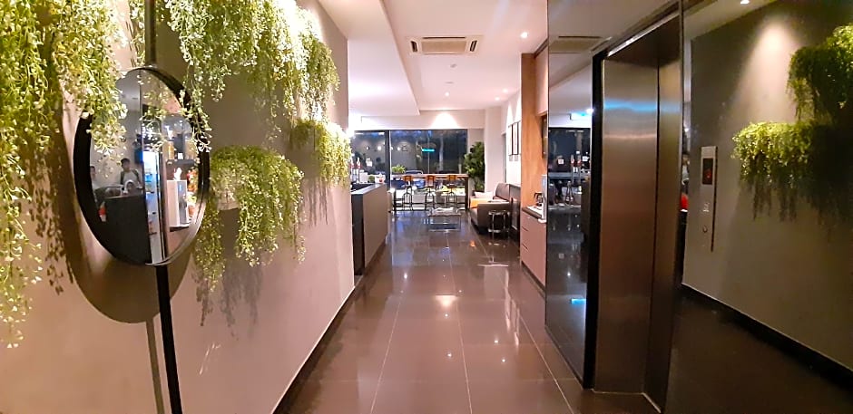 MIICO Hotel @ Mount Austin