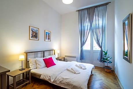 One Bedroom Apartment with Balcony