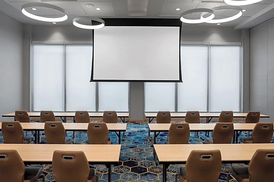 Element Tampa Midtown