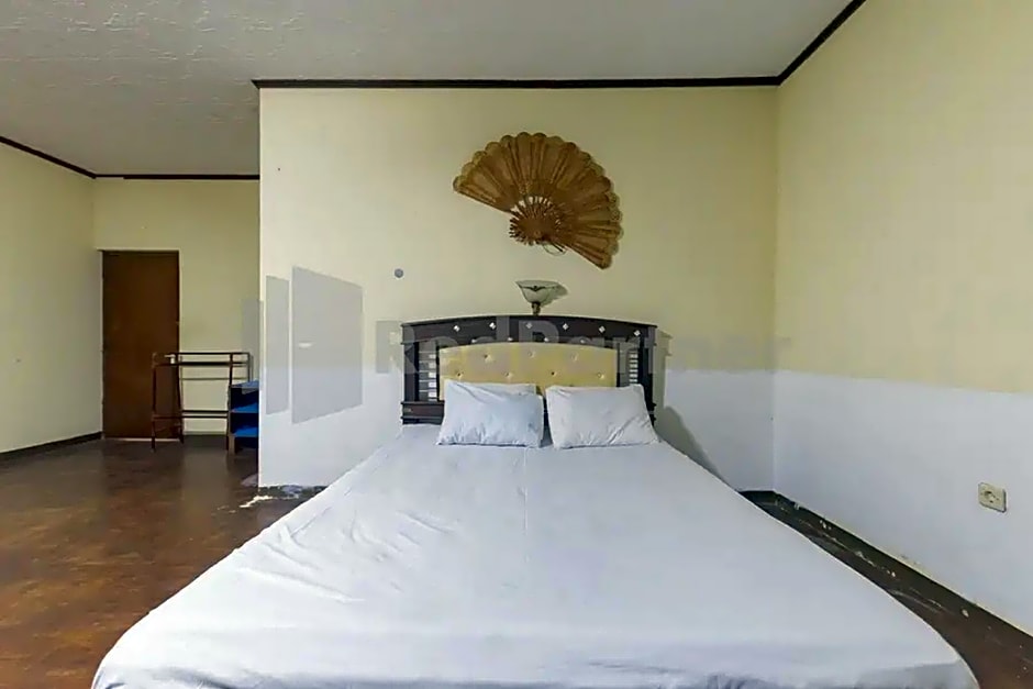 Hotel Linggarjati near Natural Park TWA Linggarjati