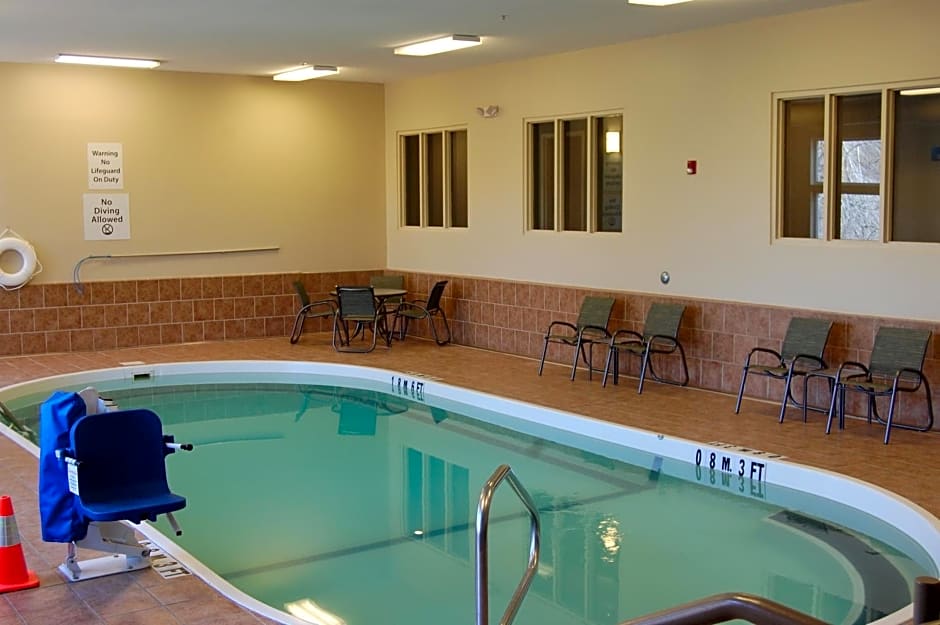 Holiday Inn Express - Ludlow - Chicopee Area by IHG